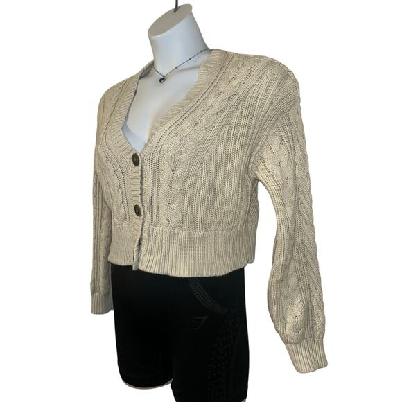 Aeropostale Cropped Cable Knit Oversized Relaxed Chunky Button-Front Cardigan M - Picture 4 of 7